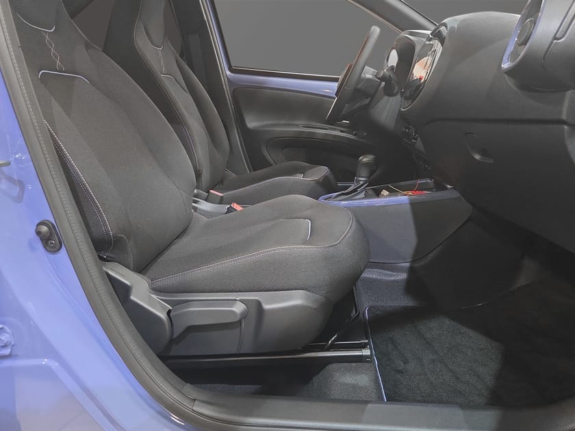 Bild 4 av Toyota Aygo X Hybrid PULSE 1,5 l 115 hk demobil