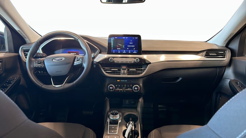 Bild 4 av Ford Kuga Plug-In Hybrid Titanium 2.5  Adaptiv Farthållare / Parkeringsassistans