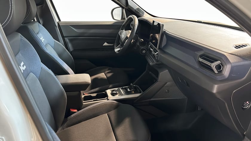 Bild 3 av Dacia Duster Expression HYBRID 150 4x4 /PRIVATLEASING fr 3390kr/mån