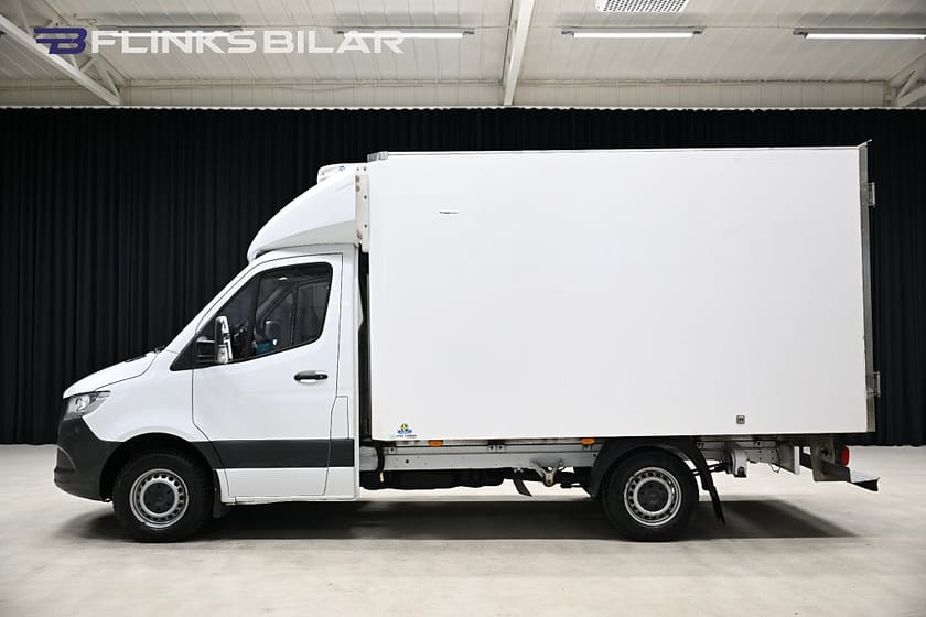 Bild 2 av Mercedes-Benz Sprinter 315 CDI RWD Chassi 150HK Automat|Kylbil|Mitsubishi-Aggregat|Leasbar