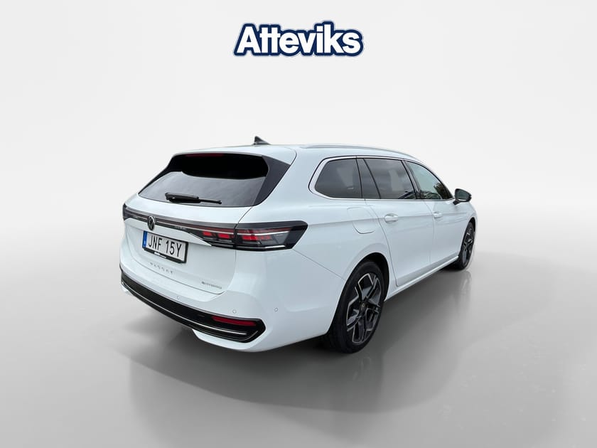 Bild 3 av Volkswagen Passat Variant eHybrid Elegance 1.5 TSI *360-kamera/Assistanspkt.