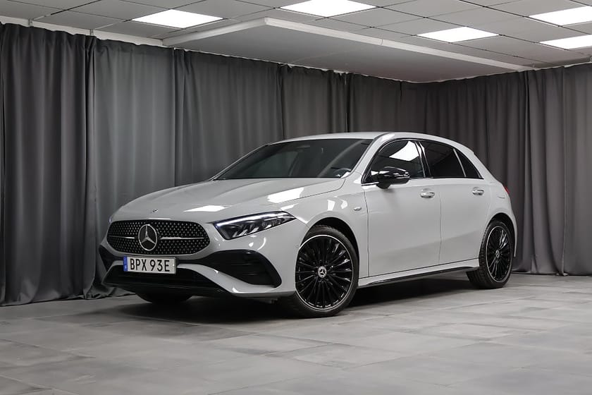 Bild 1 av Mercedes-Benz A 250 e AMG Night Edition Advanced Plus LED Lesebar