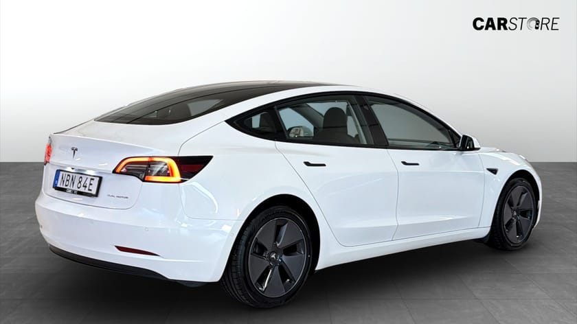 Bild 2 av Tesla Model 3 Long Range AWD / Glastak / AutoPilot