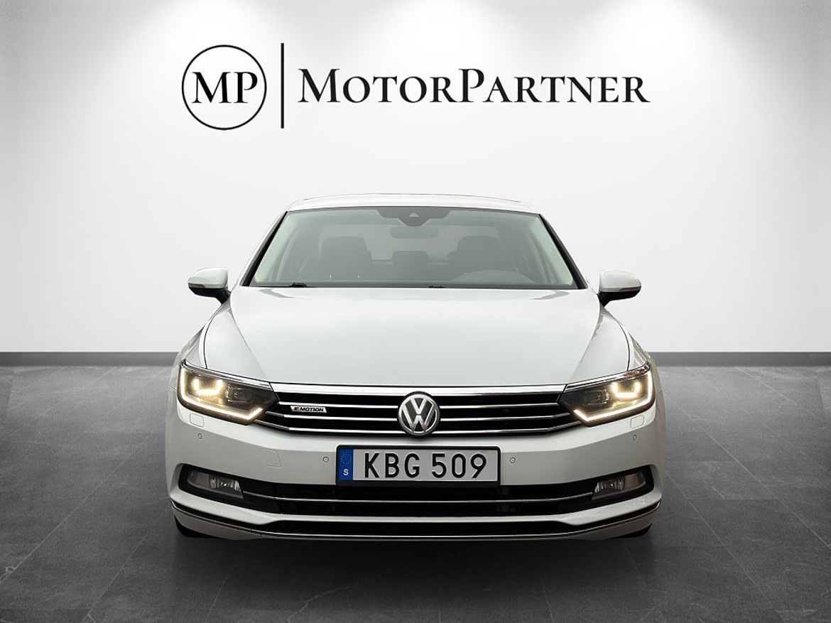 Volkswagen Passat, bild 2 av 18