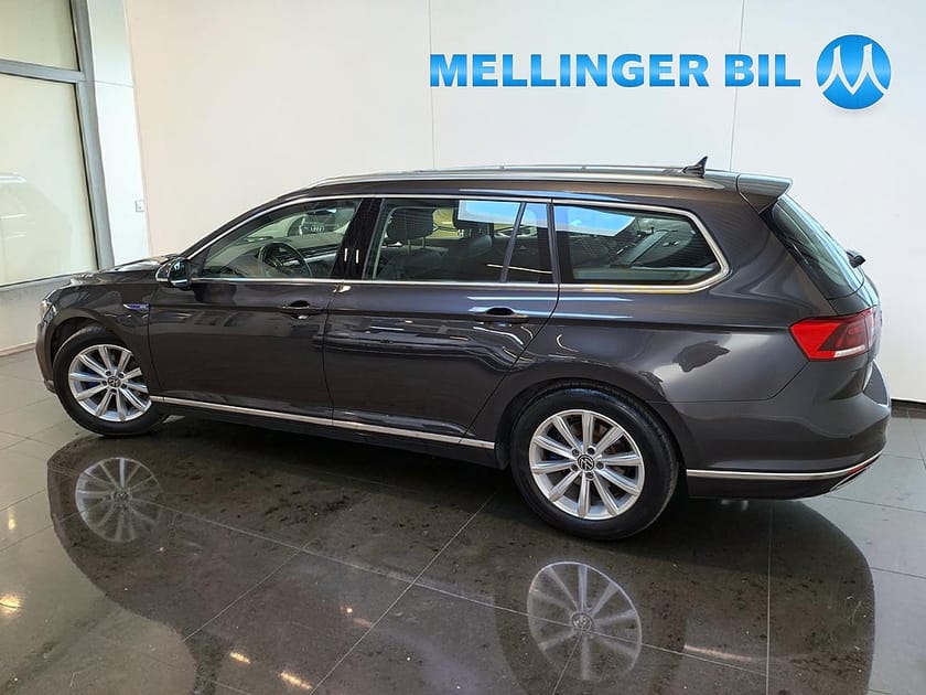 Bild 4 av Volkswagen Passat Sportscombi GTE SC 218hk Plugin Hybrid Dragpkt.|Parkv.