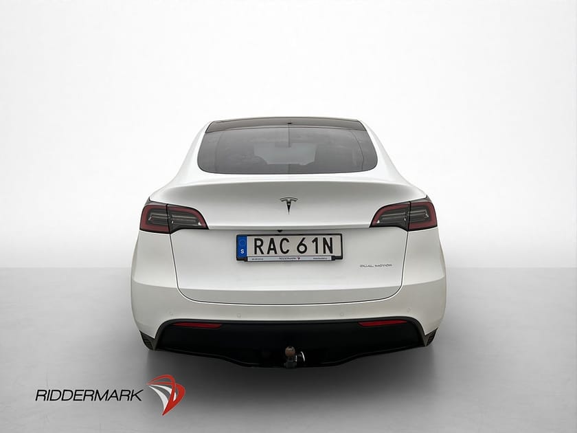 Bild 4 av Tesla Model Y Long Range AWD Panorama Dragkrok Autopilot