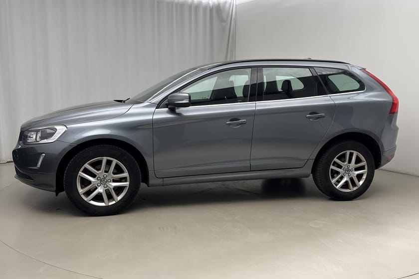 Bild 2 av Volvo XC60 D4 2WD 190hk Classic Momentum Drag Backkamera