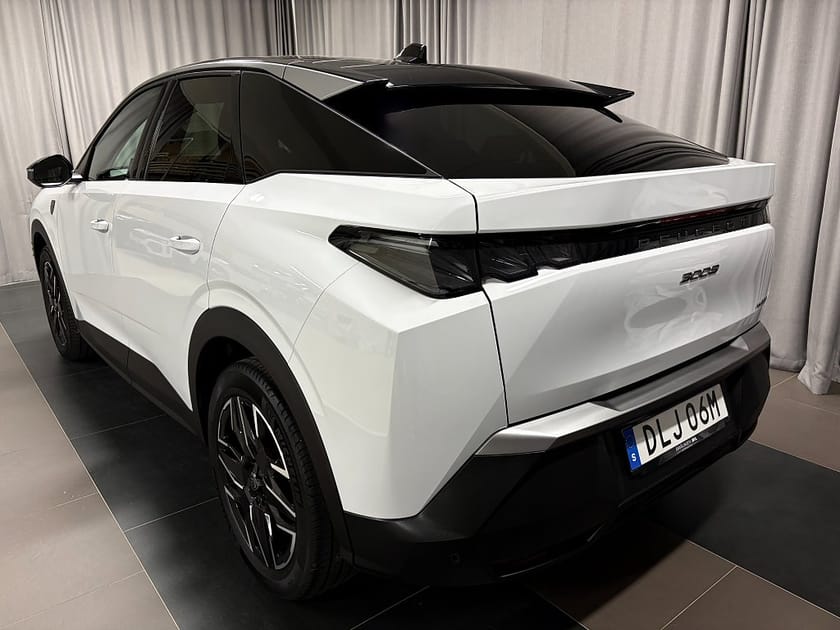 Bild 3 av Peugeot 3008 Hybrid 145 GT AUT Inkl. Vinterhjul