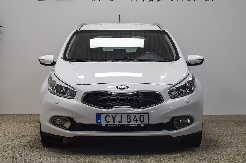 Bild 4 av Kia cee'd_sw 1.6 CRDi Special Edition B-kamera Nyservad