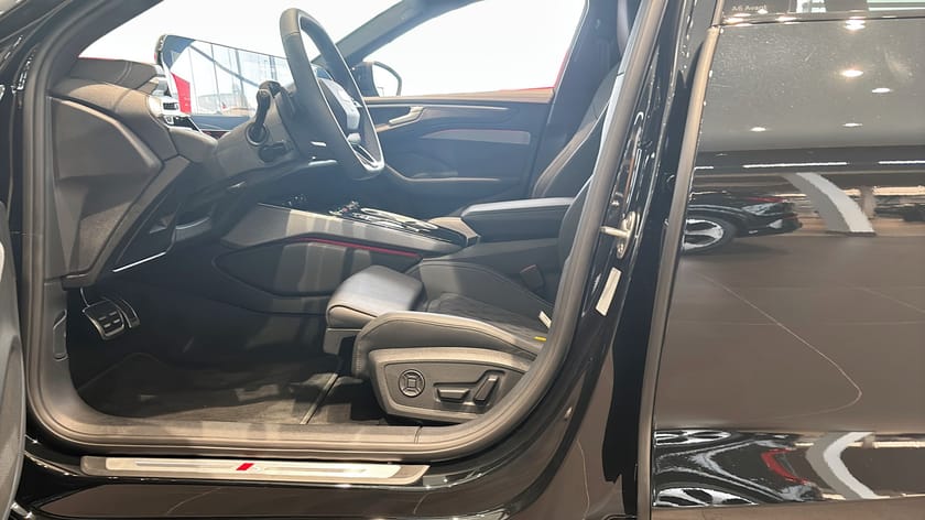Bild 2 av Audi A6 Avant e-hybrid quattro