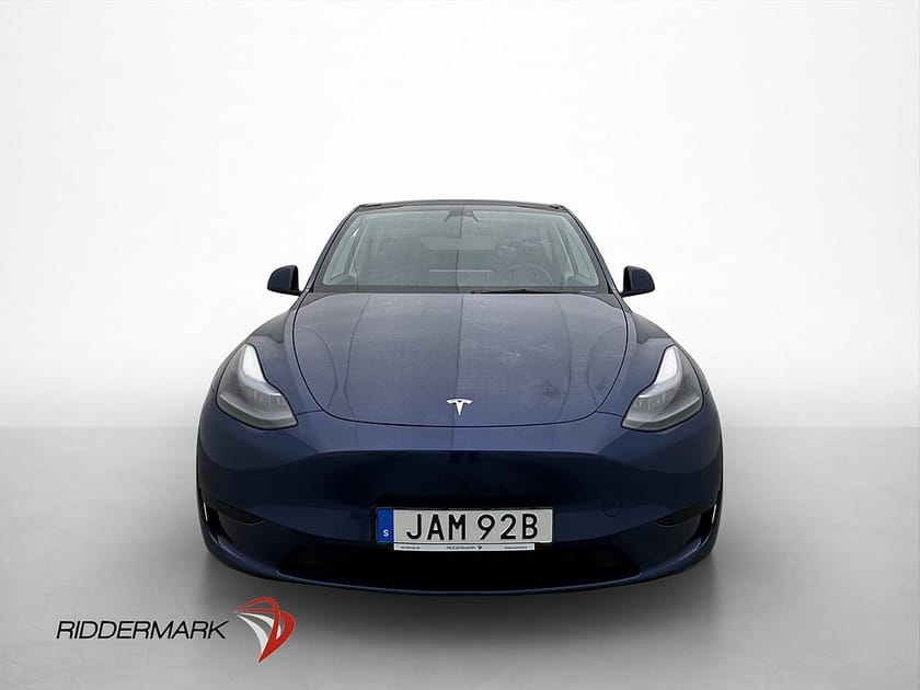 Bild 3 av Tesla Model Y Standard Range RWD MOMS Autopilot Pano 360 SV-Såld