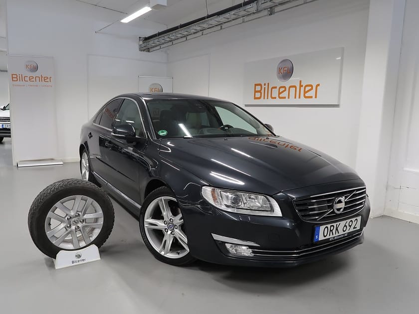 Bild 1 av Volvo S80 D4 Summum V-Däck ingår Skinn-Navi-Taklucka-Elstol-BLIS-