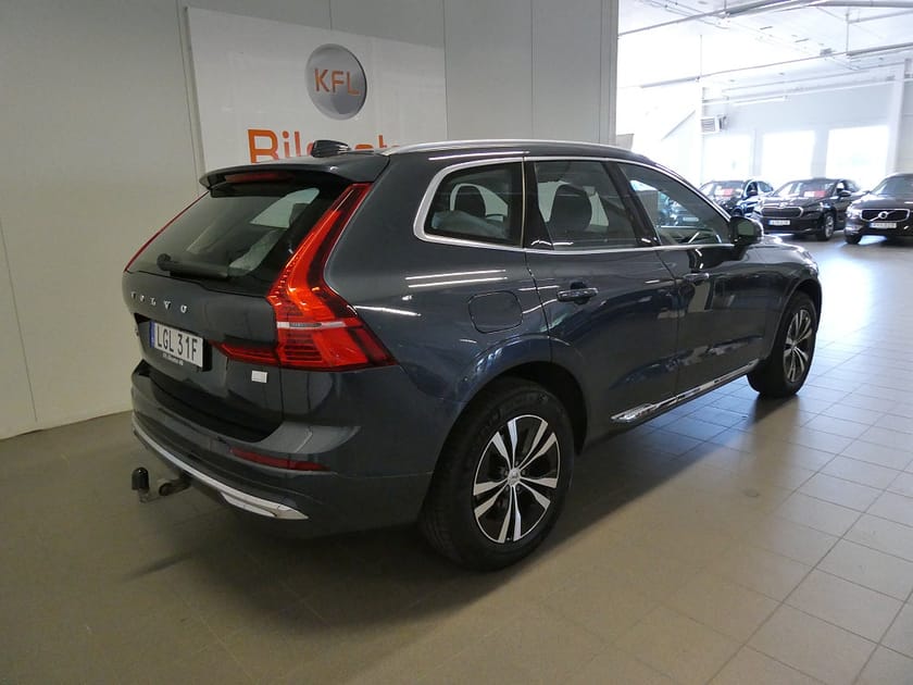 Bild 4 av Volvo XC60 Recharge T6 AWD *LongRange Pano-Drag-Värmare-Kamera-SoV