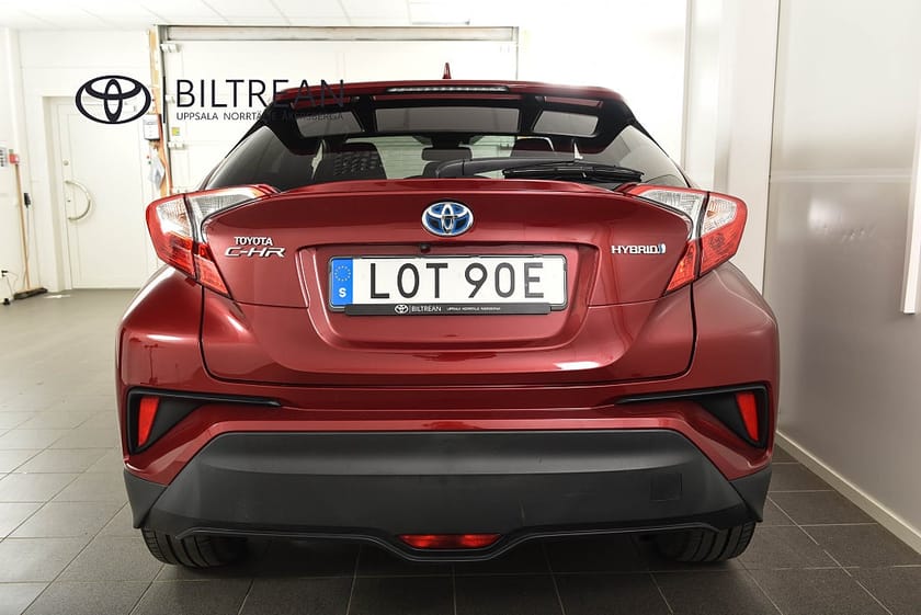 Bild 5 av Toyota C-HR Hybrid 1,8 Elhybrid X-Edition Motorvärmare Backkamera