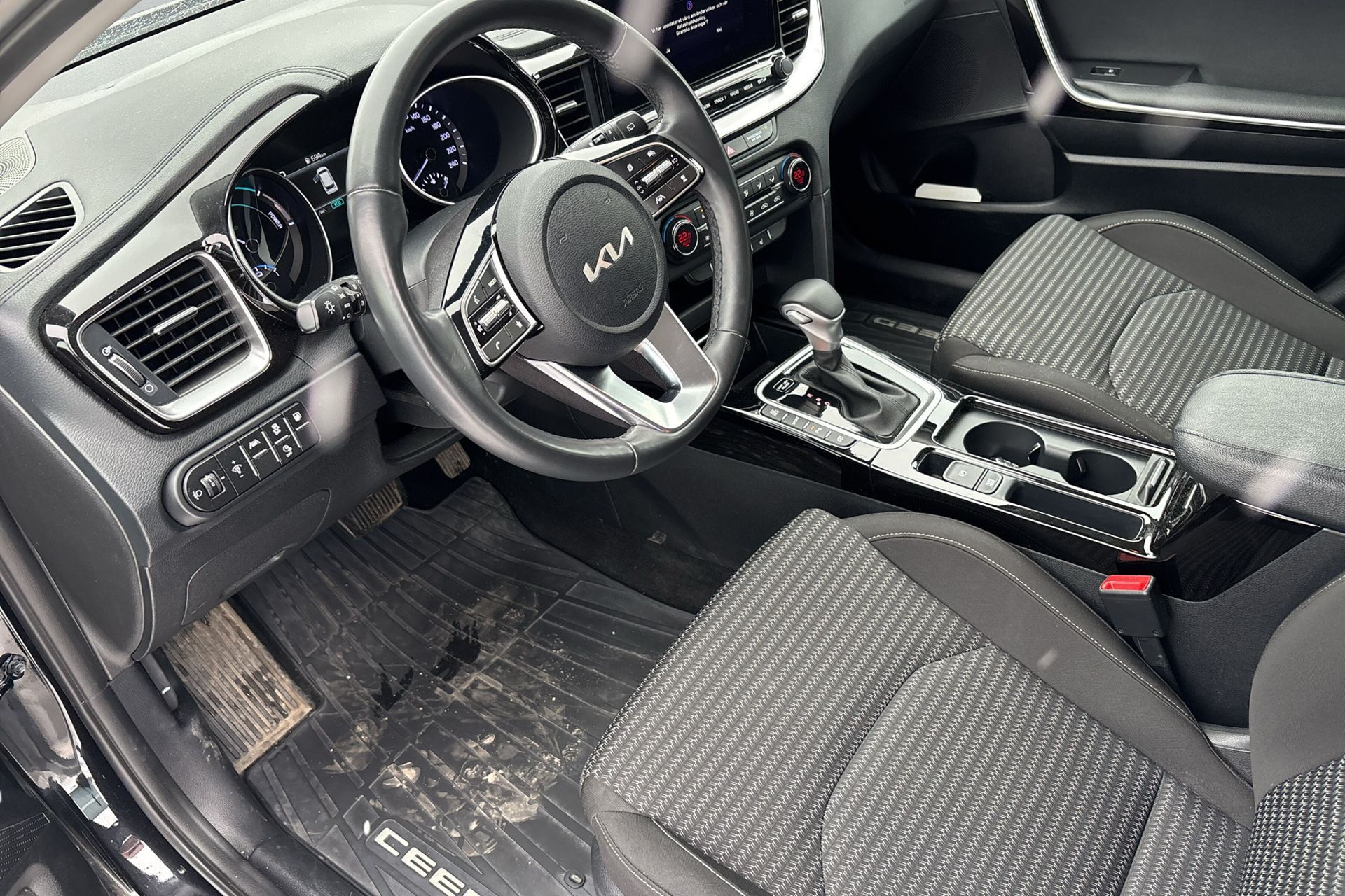 Kia Ceed Sportswagon Plug-in Hybrid 2023, kuva 4/7