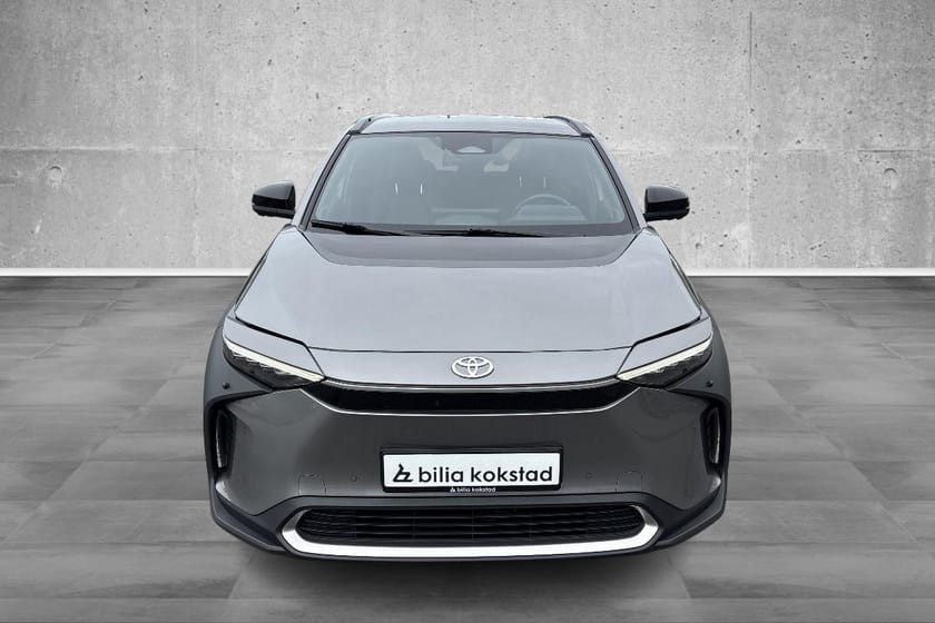 Bilde 4 av Toyota bZ4X Executive/AWD/Skinn/JBL/360 Kamera/S+V