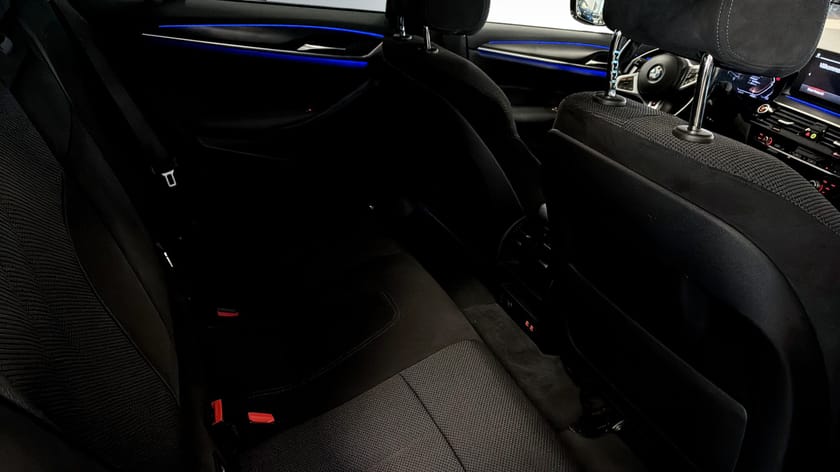 Bild 5 av BMW 520d xDrive Touring Drag M-Sport Komfortöppning