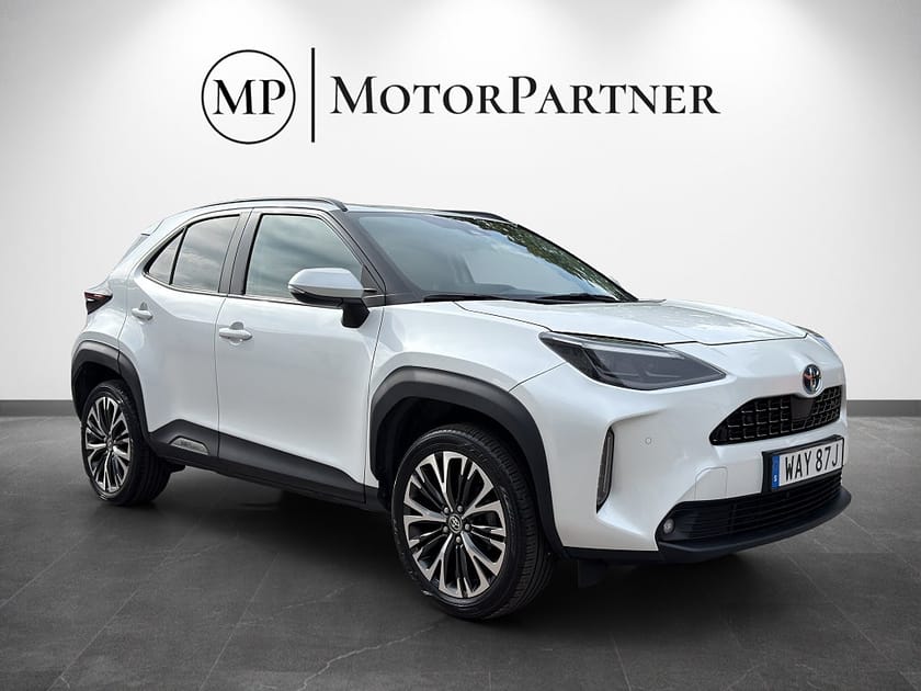Bild 1 av Toyota Yaris Cross Hybrid e-CVT Style Edition Kamera JBL Värmare HUD