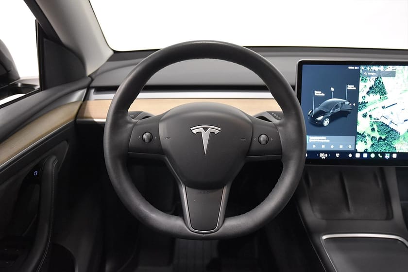 Bild 2 av Tesla Model Y Long Range AWD