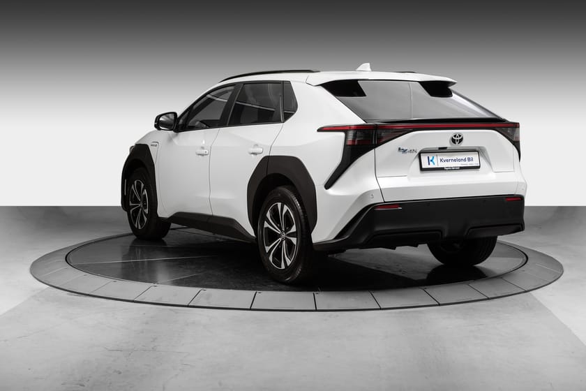Bilde 3 av Toyota bZ4X 2WD Active Tech 503km WLTP