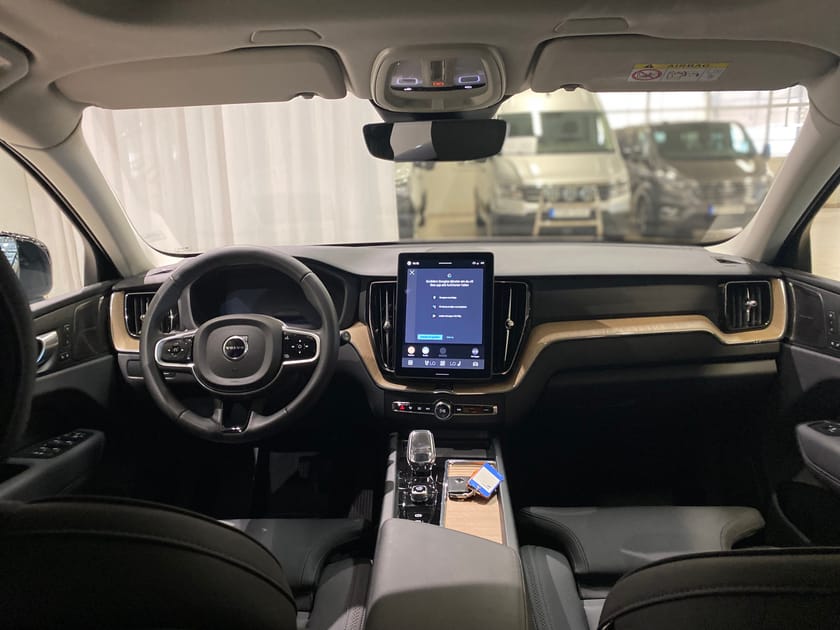 Bild 2 av Volvo XC60 T6 Plus Dark Nordic Edition