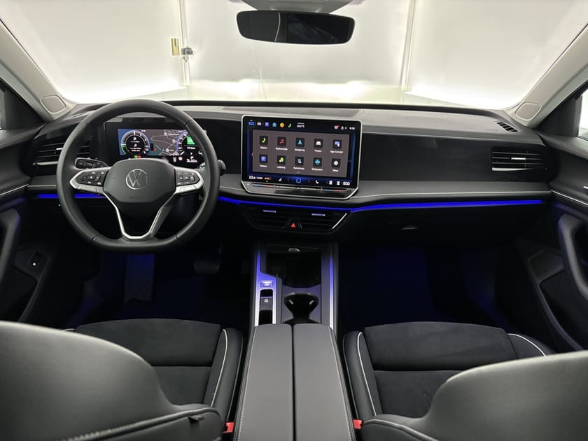 Bild 5 av Volkswagen Passat Variant eHybrid 272hk Business Drag P-Värm Kamera Navi