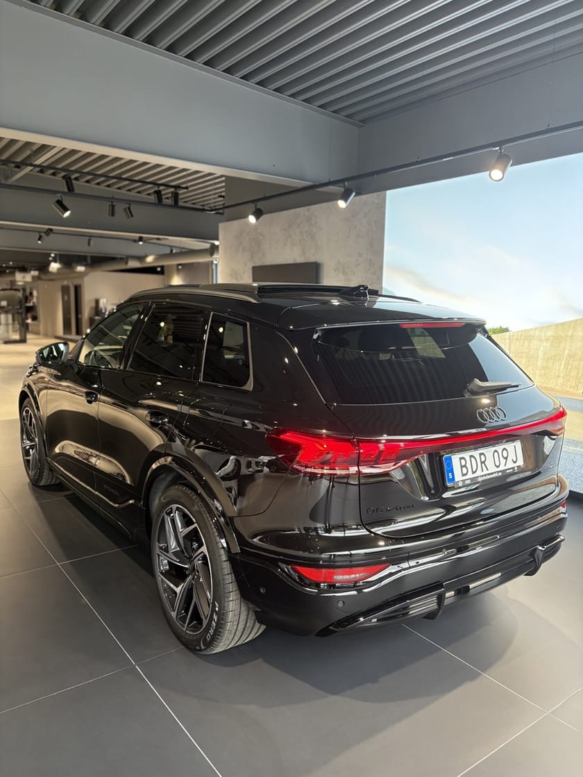 Bild 2 av Audi Q6 e-tron quattro