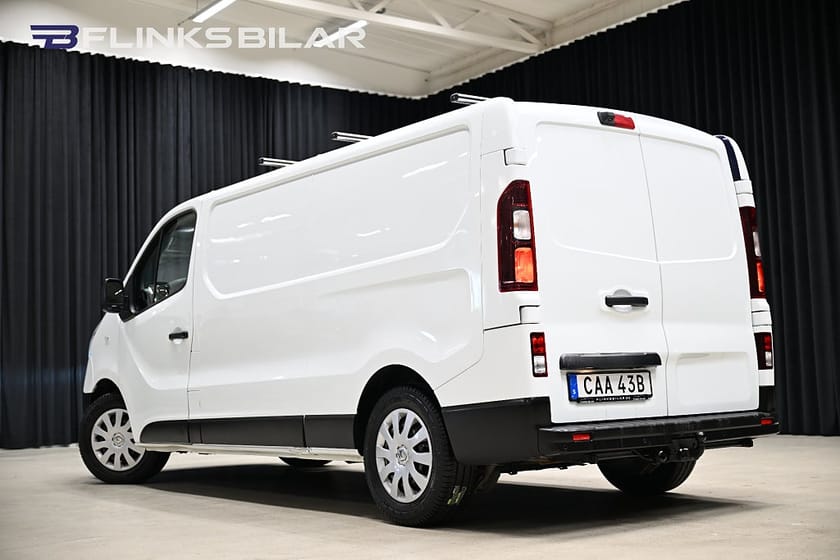 Bild 4 av Renault Trafic Skåpbil dCi 145HK L2|Automat|Drag|Värmare|GPS|Backkamera|Moms