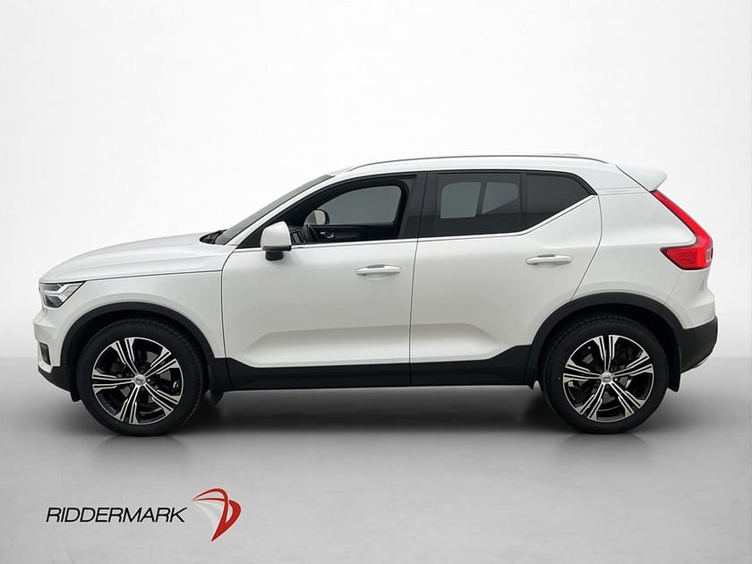 Bild 4 av Volvo XC40 D4 AWD Inscription VOC Pano H/K 360°  Skinn Drag