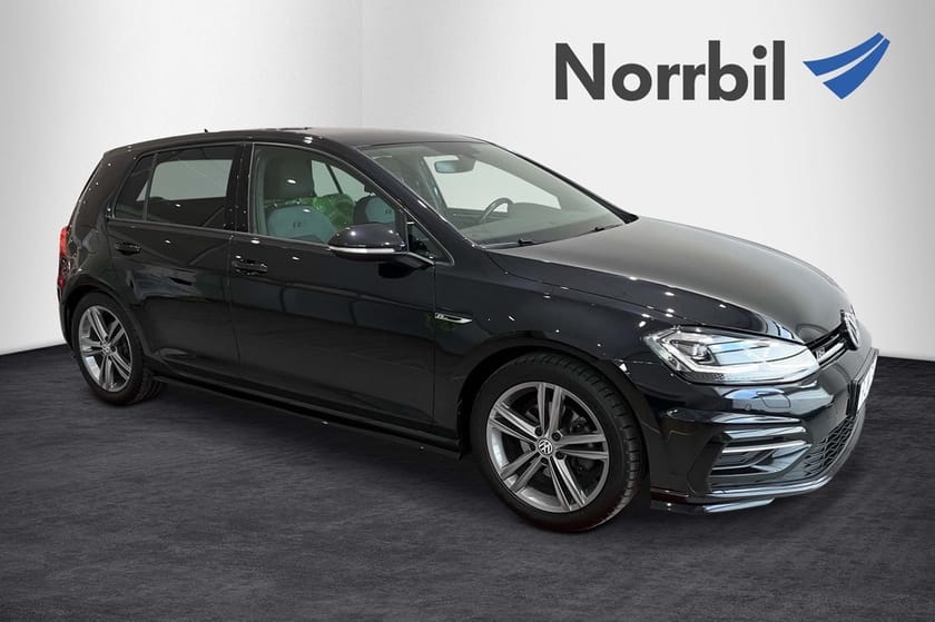 Bild 1 av Volkswagen Golf GT R-Line 150hk TSI Cockpit Fjärrvärmare Dynaudio