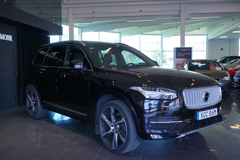 Bild 2 av Volvo XC90 7-seater D5 AWD 235hk Inscription Panorama Navi BLIS
