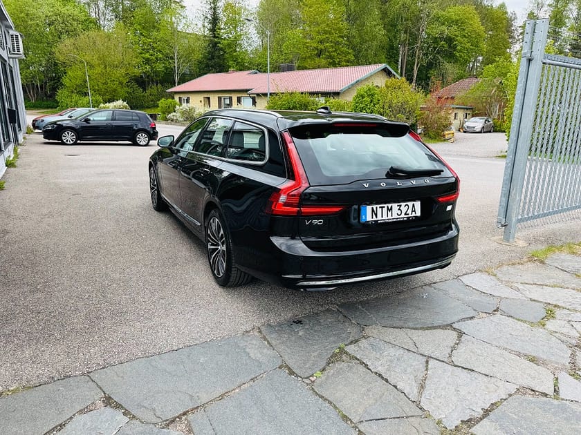 Bild 4 av Volvo V90 Recharge T6 AWD 350HK / NAVI / BACKKAMERA