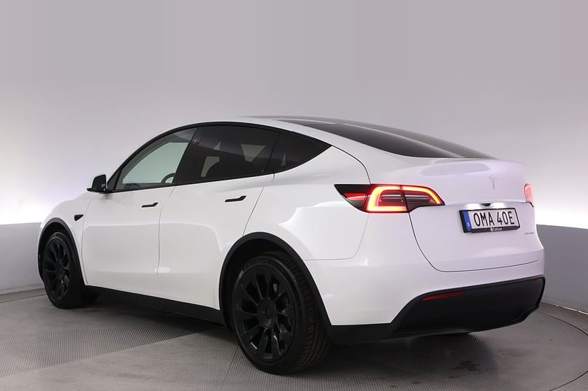 Bild 4 av Tesla Model Y Long Range AWD Autopilot 20" Panorama