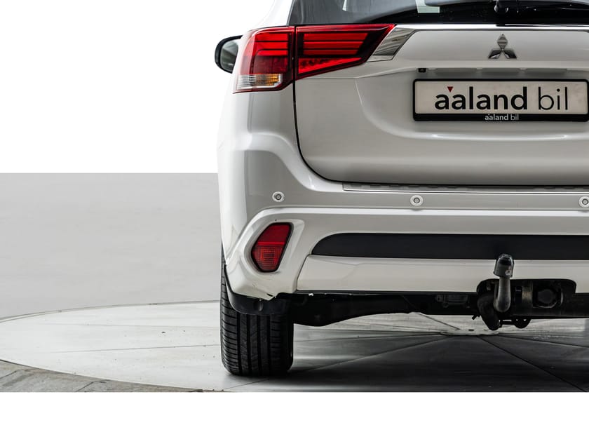 Bilde 4 av Mitsubishi Outlander PHEV SPORT EDITION//ACC//SKINN++