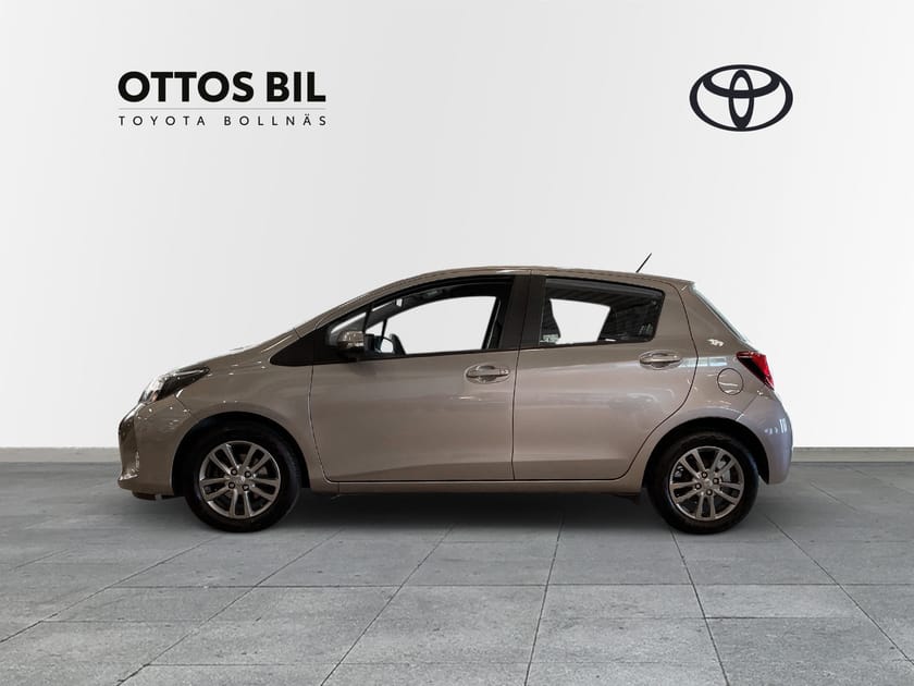 Bild 3 av Toyota Yaris 5-dörrar 1.33 Dual VVT-i Manuell, 99hk - Active / V-hjul, MoK