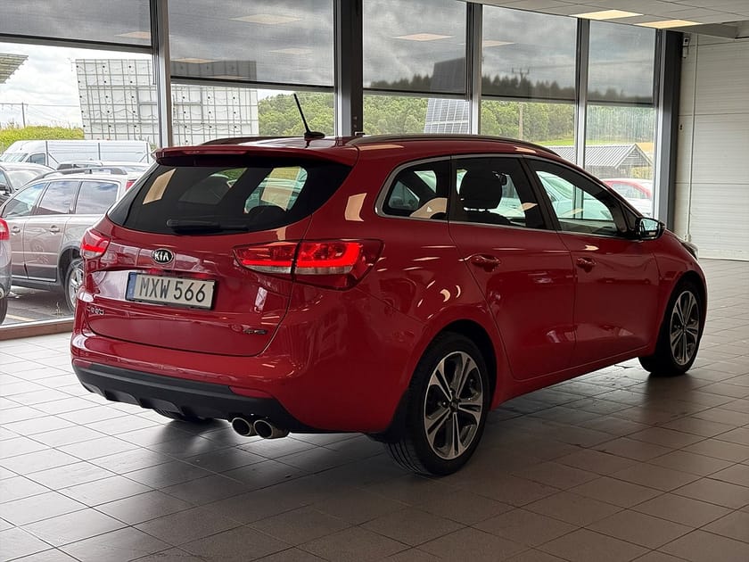 Bild 3 av Kia cee'd_sw 1.6 CRDi DCT Automat Carplay Kamera
