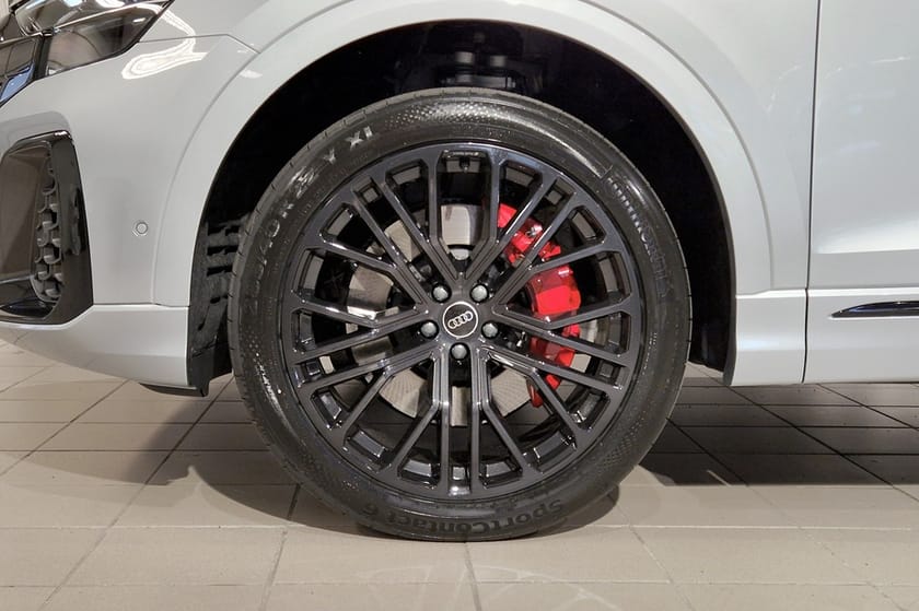 Bild 3 av Audi Q8 60 TFSI e quattro