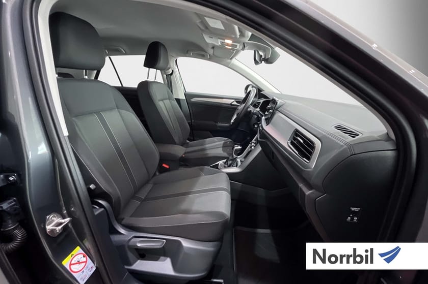 Bild 5 av Volkswagen T-Roc 150hk TSI Backkamera