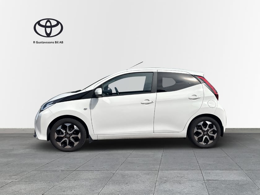 Bild 1 av Toyota Aygo 1.0 5-d  X-Play Vinterhjul