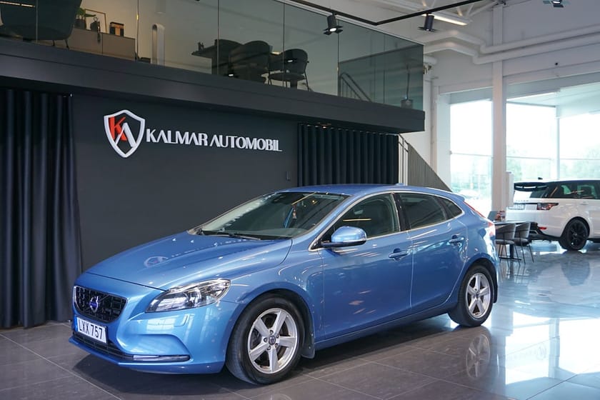 Bild 4 av Volvo V40 T3 Your Momentum 150hk 10.600 Mil / En ägare