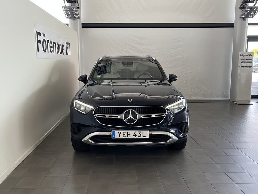 Bild 2 av Mercedes-Benz GLC 300 d e 4MATIC de Drag Premiumpaket Navigation CarPlay 19"