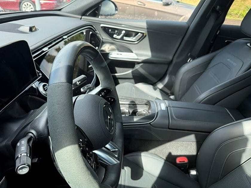 Bild 3 av Mercedes-Benz AMG E 53 HYBRID 4MATIC+ E53 4MATIC+, Premium Plus, Superscreen, Drag