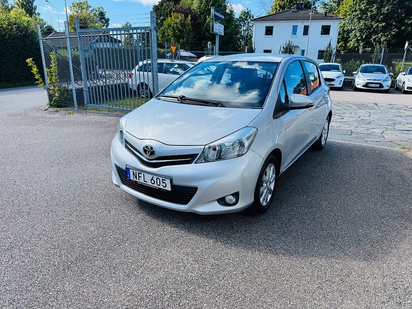 Bild 2 av Toyota Yaris 1.33 VVT-i 99HK ACTIVE 5-D / BACKKAMERA
