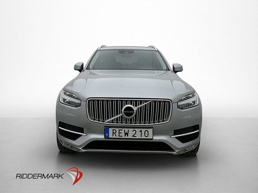 Bild 2 av Volvo XC90 T5 AWD 254hk Inscription 7-Sit Skinn Drag Värmare