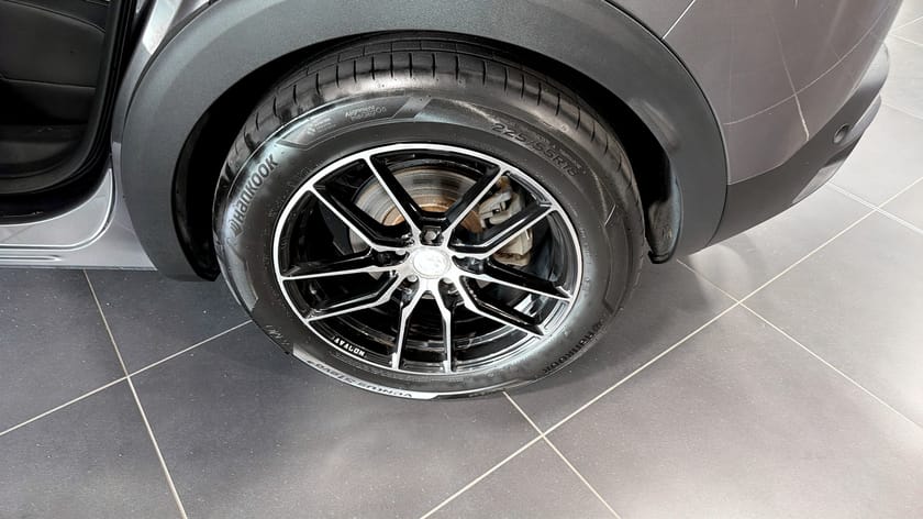 Bild 5 av Peugeot 3008 HYBRID4 300 EAT, ULTIMATE GT, DRAGKROK, 300hk, 2021