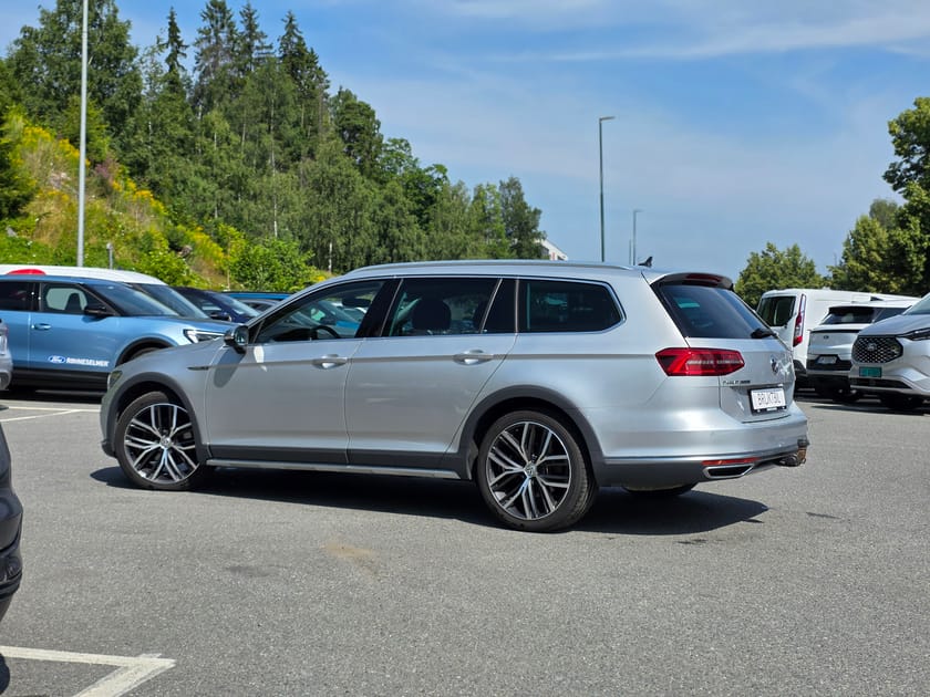 Bilde 2 av Volkswagen Passat Alltrack 190hk| Webasto| Krok| Ryggekamera| ACC| LED++
