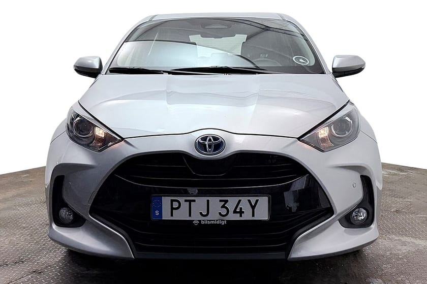 Bild 3 av Toyota Yaris Hybrid 115 Kamera P-Sens Filassist Rattvärme MOMS 116hk