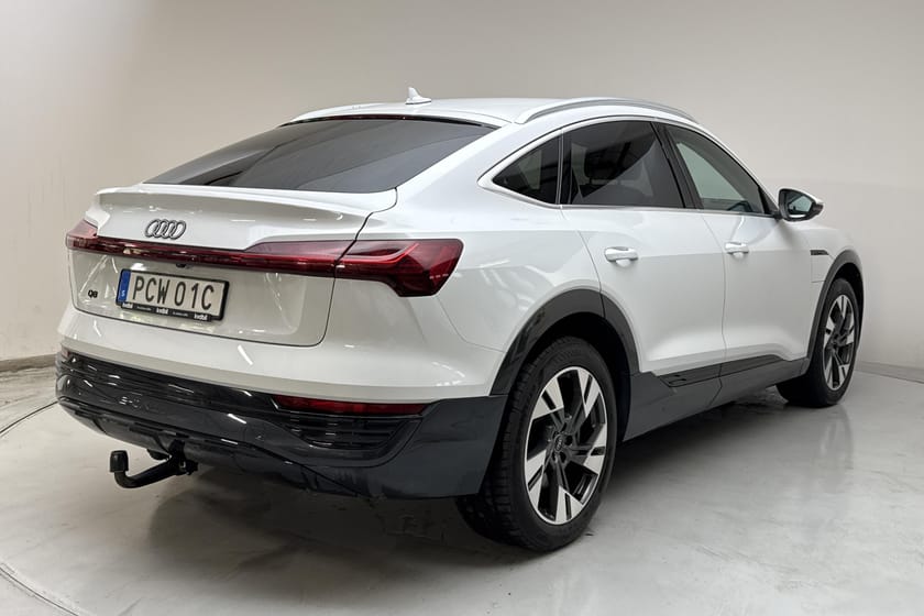Bild 3 av Audi Q8 Sportback 55 e-tron quattro (408hk) Proline