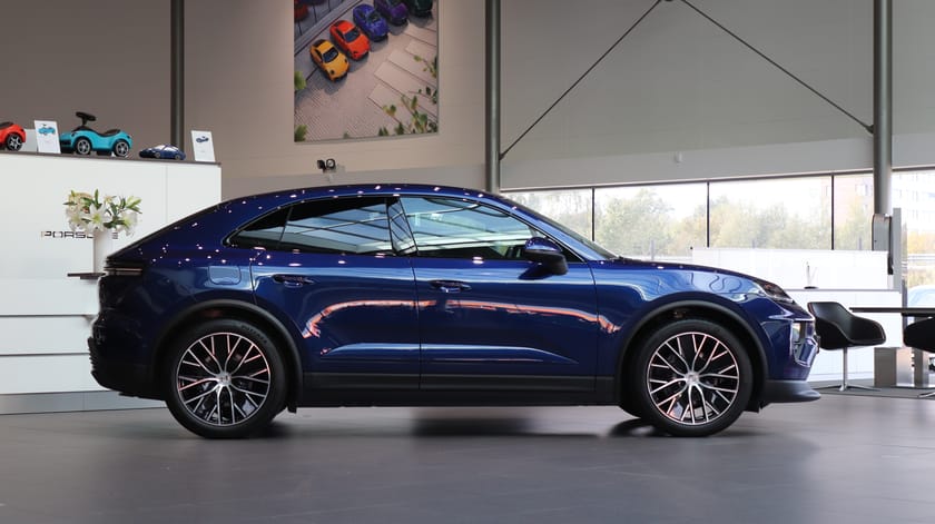 Bild 2 av Porsche Macan 4 Electric