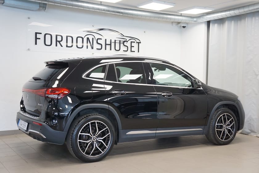 Bild 4 av Mercedes-Benz EQA 300 4MATIC AMG-LINE | SVENSKSÅLD